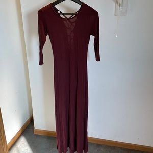 Small Mid Length Burgundy Dress 3/4 Sleeve